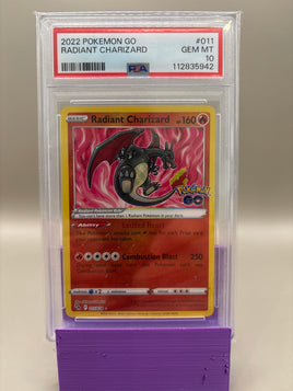 PSA 10 GEM Mint - Radiant Charizard #011 Pokémon Go, Graded